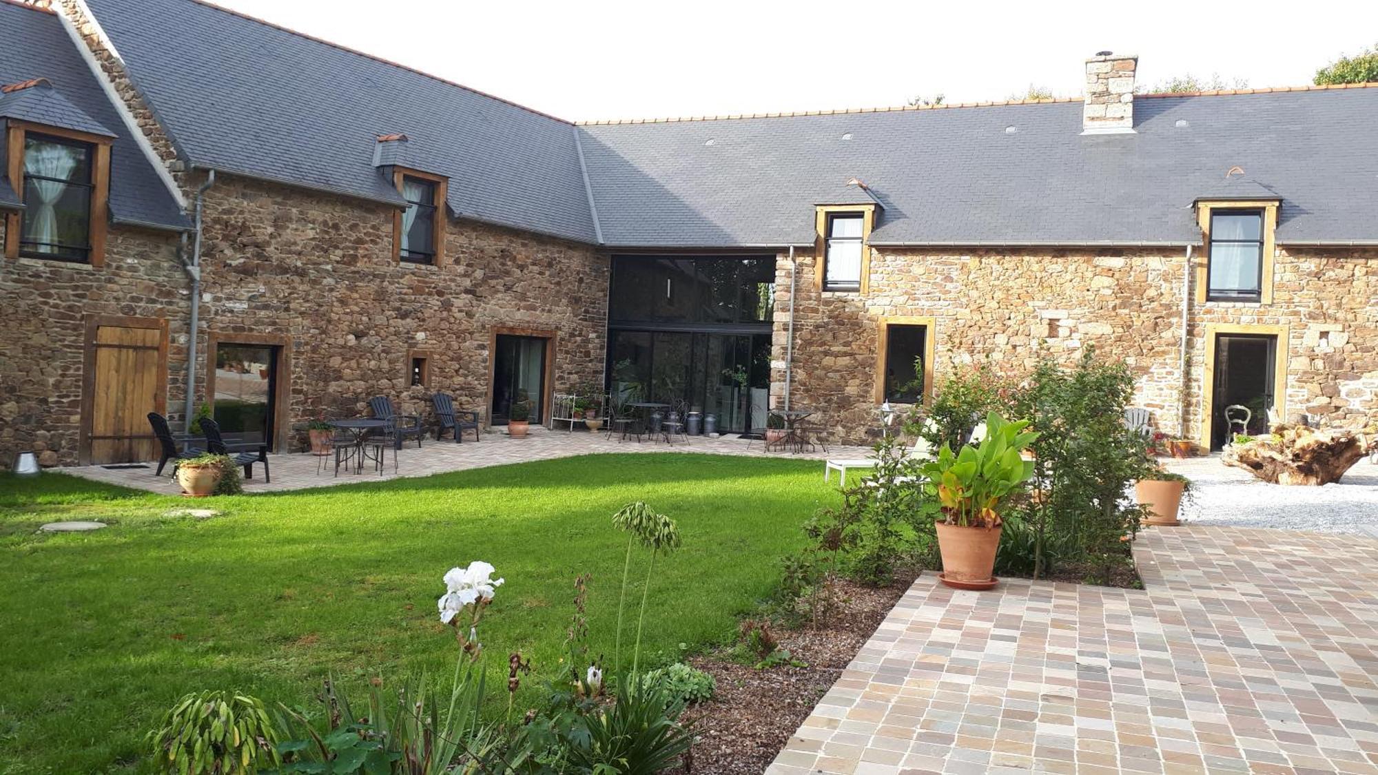 Aux Greniers A Reves Bed & Breakfast Plestan Dış mekan fotoğraf